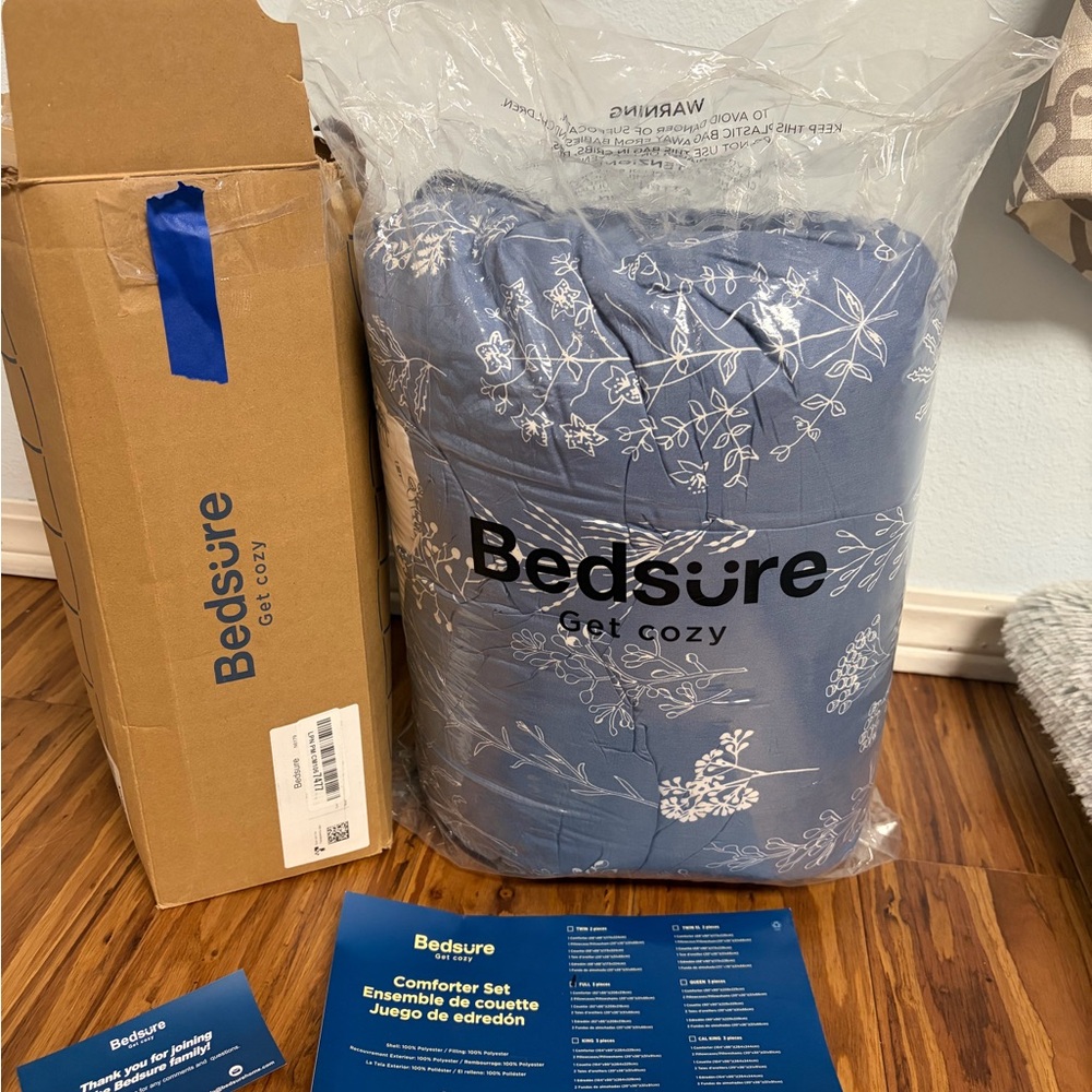 Bedsure Floral Blue Full size 3 piece Comforter Set